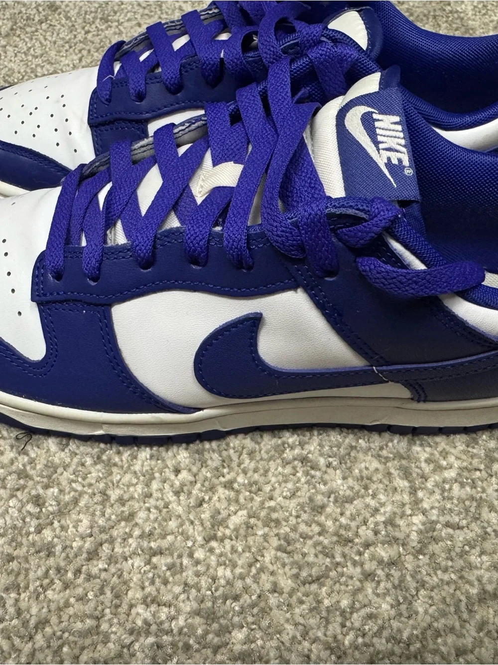 Nike Men’s low Kentucky in White and Blue